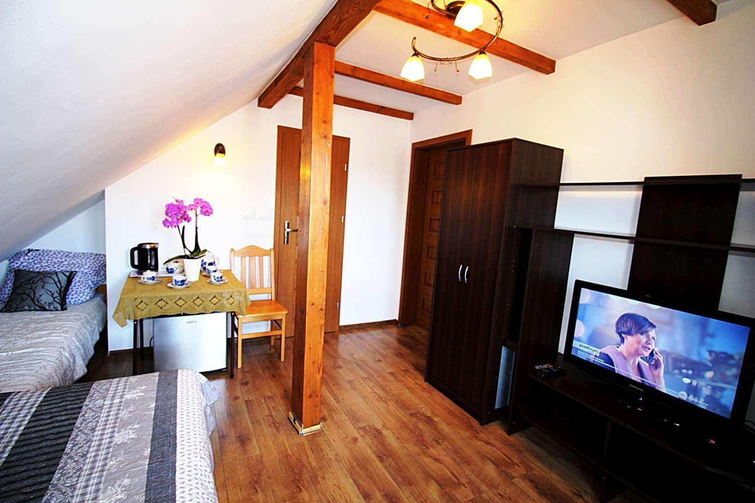 Renatka Przy Plazy Apartment Unieście Exterior foto