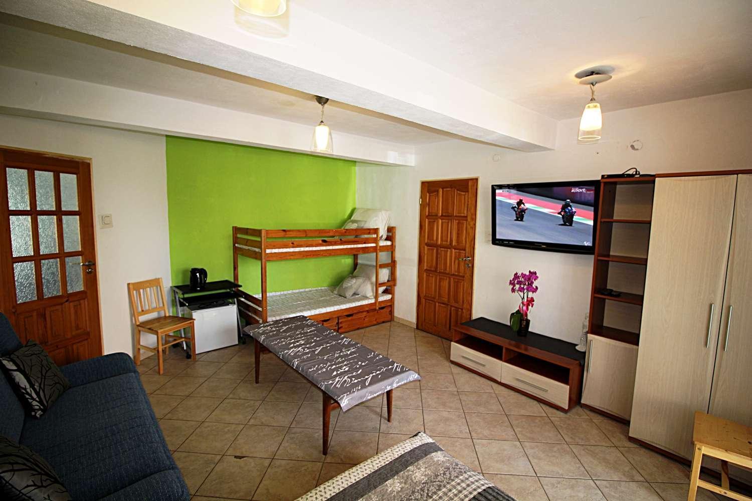 Renatka Przy Plazy Apartment Unieście Exterior foto